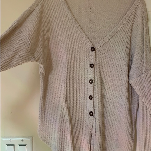 tillys beige/tan long sleeve - Picture 2 of 3